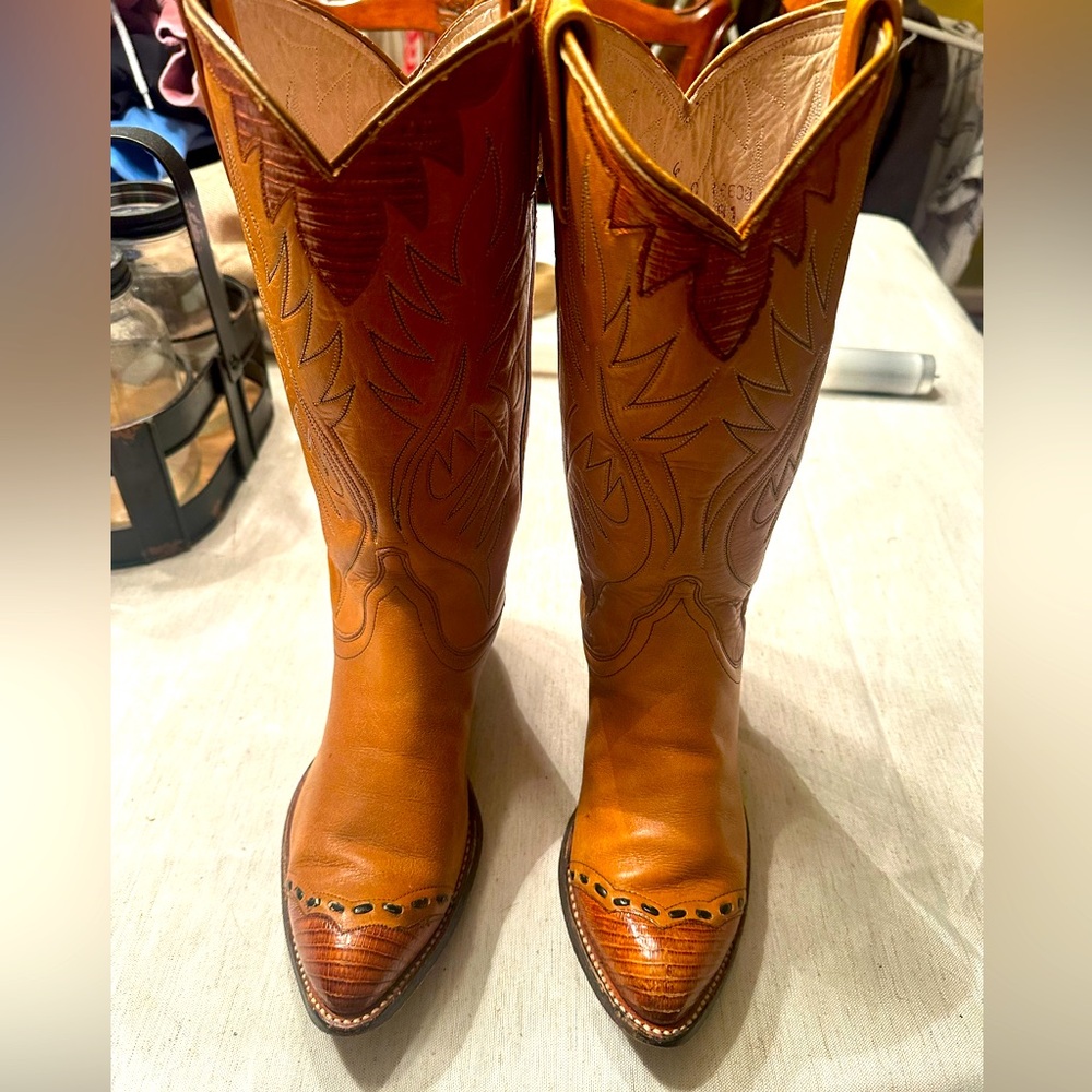 Vintage Dan post pointed toe cowboy boots